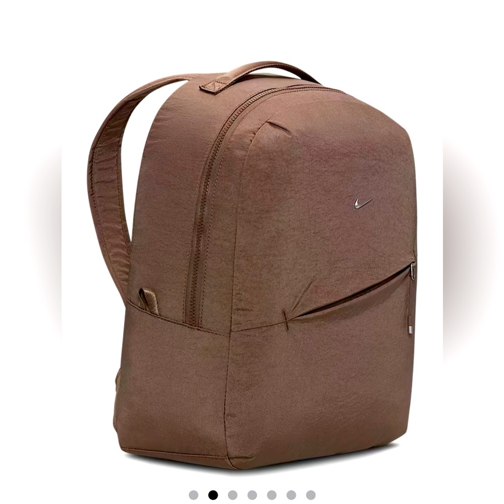 New Women’s Nike medium Backpack